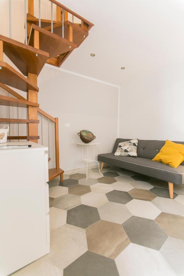 Anticaglia/24 Bed & Breakfast Napoli